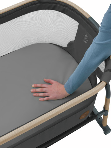 2121043110-maxi-cosi-iora-air-beyond-graphite3