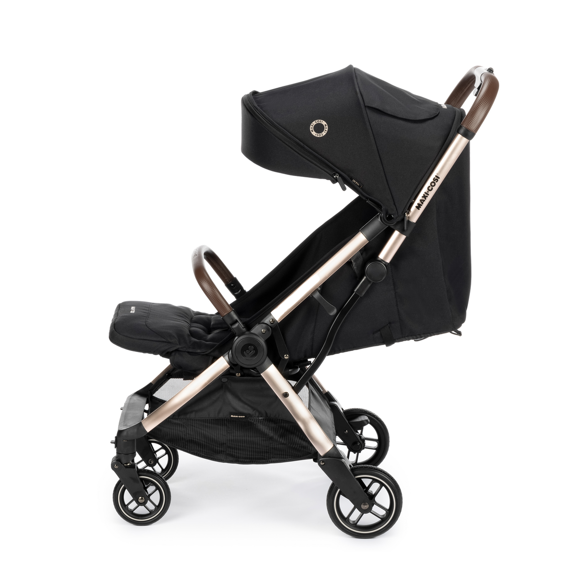 1102672630-maxi-cosi-eva3-essential-black2